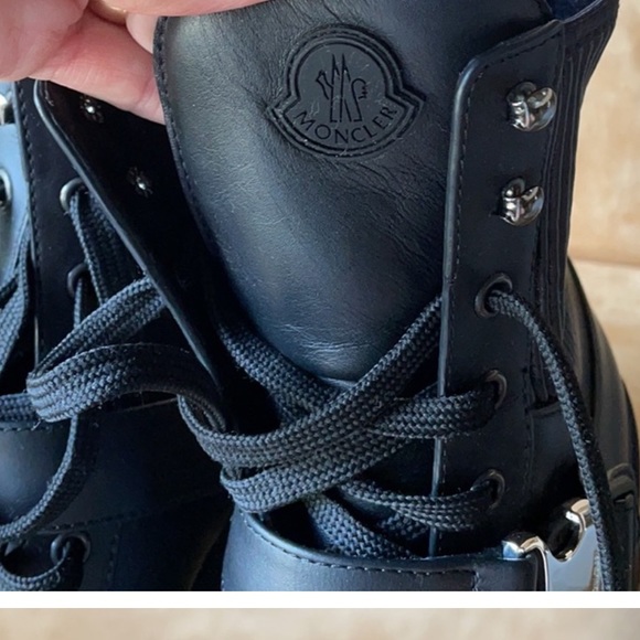 Moncler boots - Picture 9 of 13